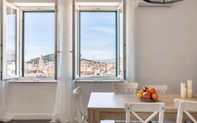 Just Like This - Cityapartment With Netflix